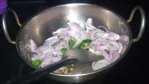Poori masala-onion