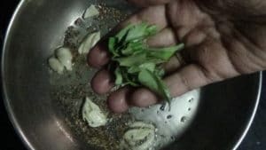 Paruppu rasam - curry leaves