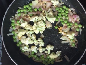 White sauce pasta -cauliflower