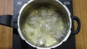 Pasipayaru suiyam -fry in oil
