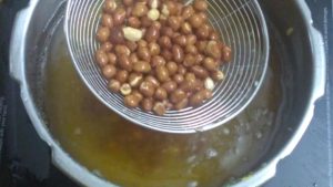 Mixture -fried peanuts