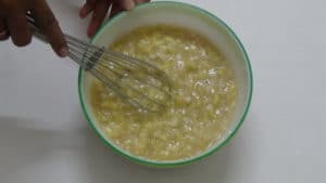 Banana muffin - wet ingredients