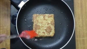 Bread omelette -oil
