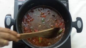 andhra meen pulusu -cook tamarind water