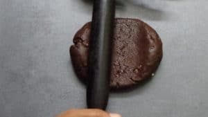 Chocolate cookies -roll