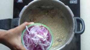 Ambur Mutton biryani - onion