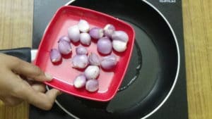 Beetroot Chutney - small onions