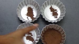 Choco lava cake -dust