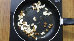 Javvarisi payasam -fry cashews