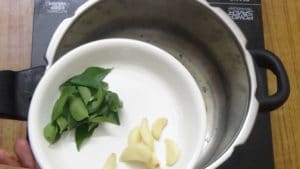 Millet bisibelebath -garlic