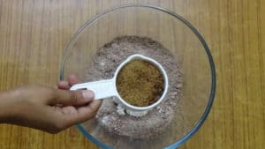 Ragi puttu -sugar/jaggery powder