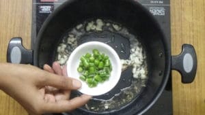 Baingan bharta -green chillies