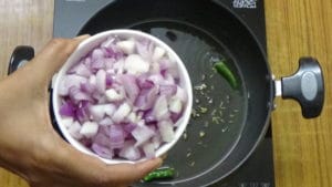Andhra kodi kura -onion