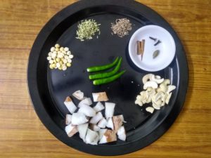 White kurma -masala items