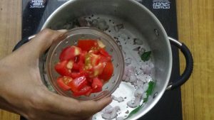 Ridge gourd gravy -tomato