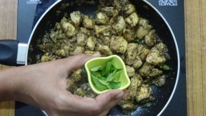 Pepper chicken -curry leaves