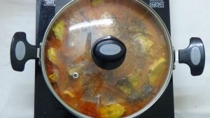 Fish gravy -close with lid