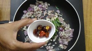 Murungaikai pachadi -red chillies