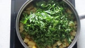 add spinach leaves