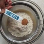 Carrot cake cinnamon powder