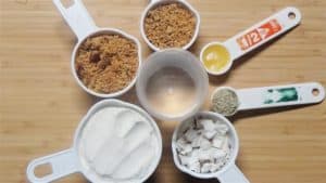 Vella kozhukattai -ingredients