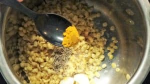 Gongura pappu -turmeric powder