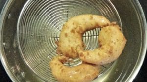 Golden fried prawns Golden fried shrimps